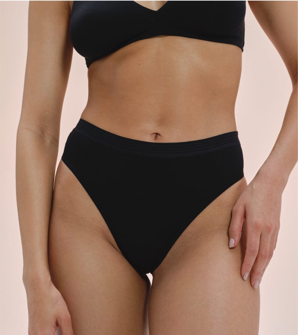 High-Rise - Recyceltes Nylon - Schwarz